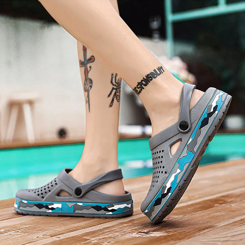 Men Sandals Casual Shoes Hot Sale Brand Clogs EVA Lightweight Sandals Unisex Colorful Shoes Summer Beach Shoes Women Slippers Y