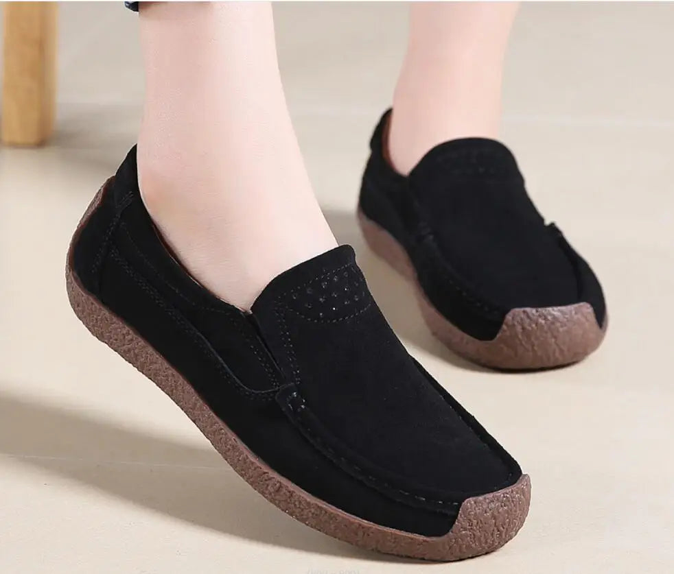 Fashion Suedes Leather Women's Casual Shoes Comfortable flat shoes Women Autumn Spring Slip-on Loafers Female Soft Shoes Large